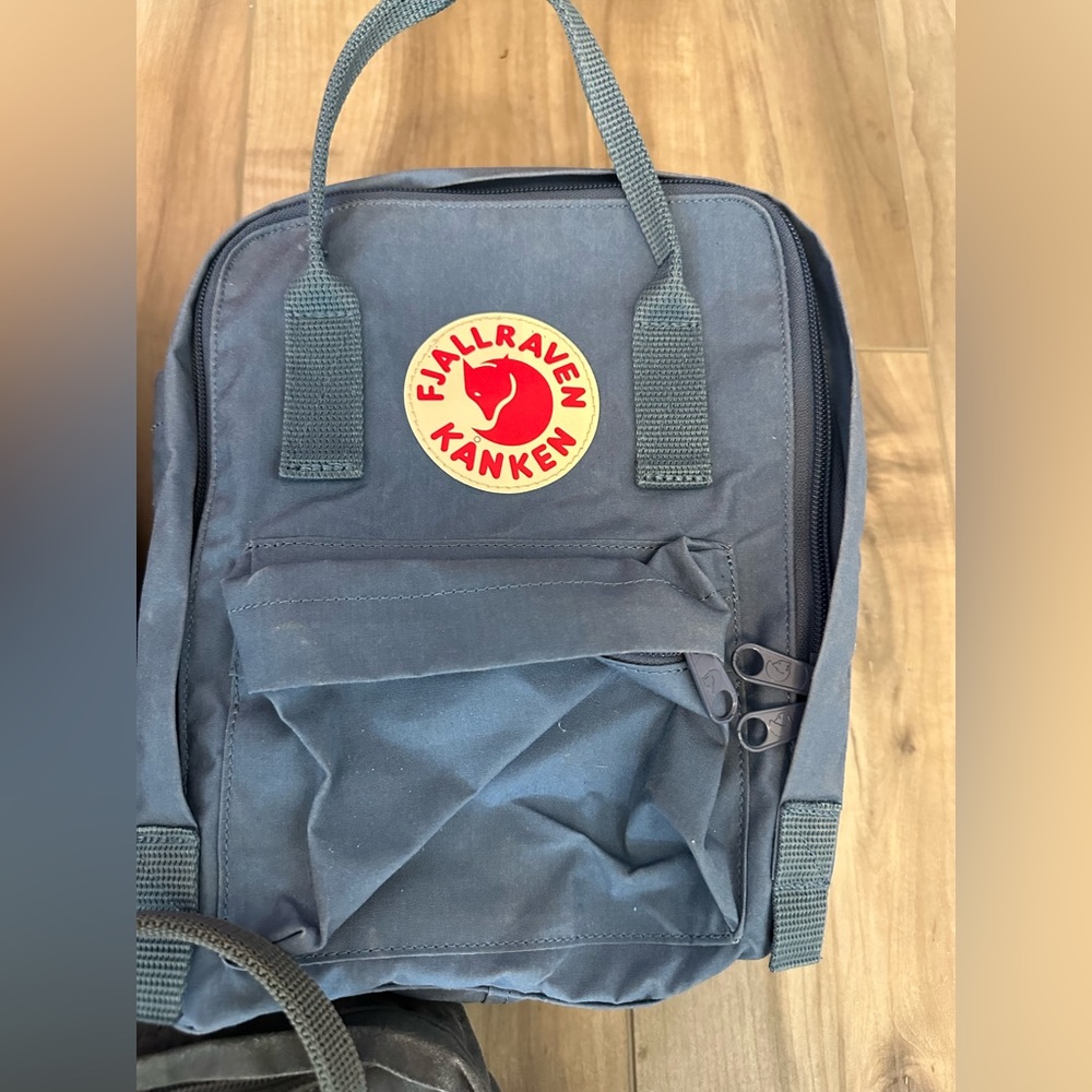 Fjallraven Kanken Mini - 2 Colors LEFT - 30$ EACH - Picture 7 of 8